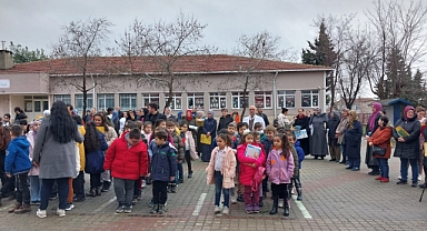 Minik Öğrenciler Karne Heyecanını Yaşadı