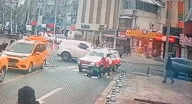 Otomobilin yayaya çarptığı kaza kamerada