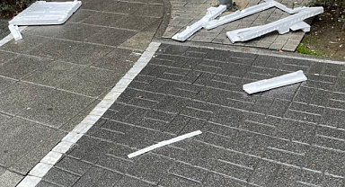 Sokakları Dolduran Köpükler Vatandaşların Tepkisini Çekiyor