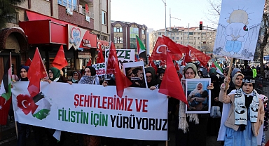 Tekirdağ'da şehitler ve Filistin için yürüyüş düzenlendi