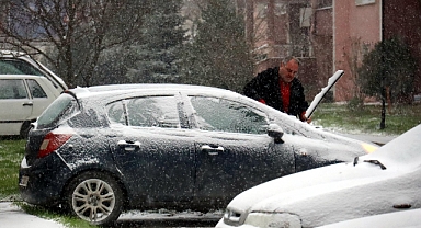 Trakya'da kar yağışı ve kuvvetli rüzgar 