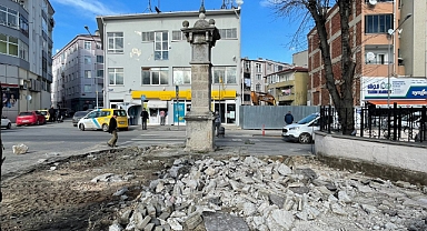 Zafer Çeşmesi'nde yenileme çalışmaları 