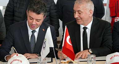 Başkan Sarıkurt´tan Belediye Personeline Büyük Müjde	