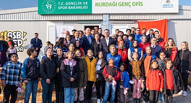 Depremin 1. yılında Gençlik ve Spor Bakanlığı, UNICEF ve Netflix tarafından Genç Alan’a ortak ziyaret