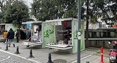 Emek Pazarı'ndan Öğrencilere Burs Desteği