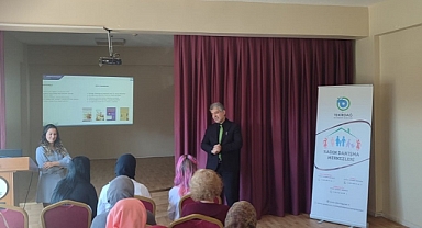 KADIN ÇALIŞMALARI ATÖLYESİNDE BELGE TÖRENİ GERÇEKLEŞTİRİLDİ