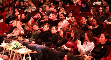 Kolektif İstanbul Müzik Grubu Dinleyicileri Büyüledi