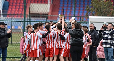 Lüleburgaz Atletikspor Şampiyon!