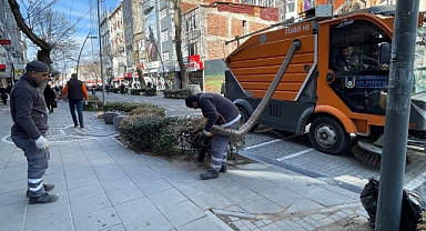 Lüleburgaz'da Cadde ve Sokaklarda Detaylı Temizlik