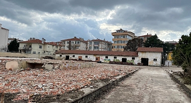 Lüleburgaz Pancar Bölge Şefliği Alanındaki Yıkım Çalışmalarında Sona Yaklaşılıyor