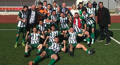 Serdar Türker Kaynarca Gençlikspor Futbolcuları ile Buluştu