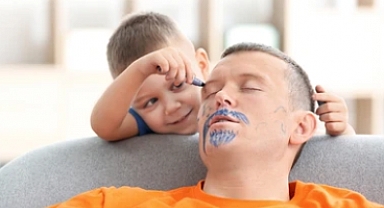 1 Nisan Şaka Günü: Gelenekten Dijital Dünyaya Uzanan Eğlence