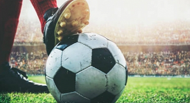 Ahmetbey Güvenspor ve Hürriyetspor'un Heyecan Dolu Maçı Büyükkarıştıran Sentetik Saha’da