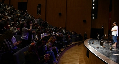 Dünya Tiyatro Günü Perdesi Kapandı