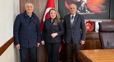 Kepirtepeliler Eğitim Vakfı’ndan Kırklareli İl Milli Eğitim Müdürlüğü’ne Ziyaret