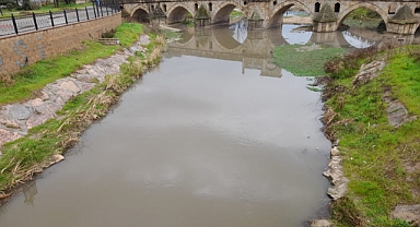 Babaeski'de Şeytan Deresi Taştı: Şiddetli Yağışlar Su Seviyesini Yükseltti