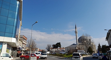 Termometreler 14 Dereceyi Gösterdi