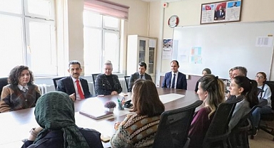 Vali Ekici İmam Hatip Ortaokulunu Ziyaret Etti