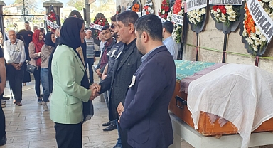 Fikriye Yazgan’ın Cenaze Törenine Katıldı