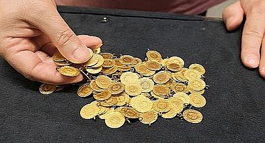 Lüleburgaz'da Altın Fiyatları Dalgalanıyor: Çeyrek Altın 4.550 TL'den İşlem Görüyor