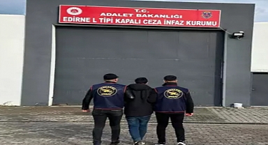 Edirne'de 20 yıl hapis cezasıyla aranan Pakistanlı yakalandı