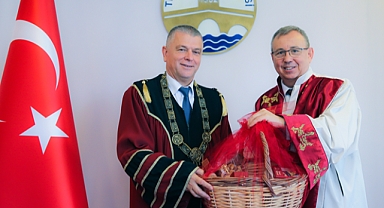 Trakya Üniversitesi ve Prof. Dr. Asen Zlatarov Üniversitesi Arasında Tarihi İş Birliği Anlaşması