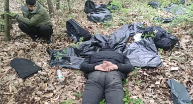 Kargo minibüsü ile göçmen kaçakçılığına suçüstü: 17 organizatör tutuklandı