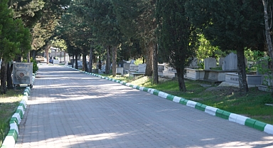 Kırklareli Mezarlığı Ramazan Bayramı'na Hazır: Ziyaretçileri İçin Tüm Hazırlıklar Tamamlandı