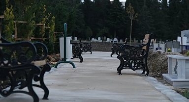 Kırklareli Şehir Mezarlığı'nda Yenileme Çalışmaları Tamamlandı