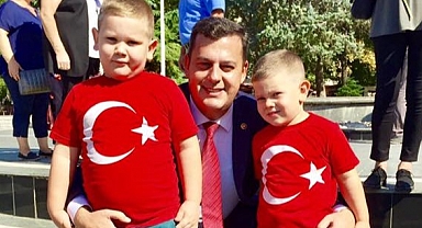 Kırklareli CHP Milletvekili Vecdi Gündoğdu'dan 23 Nisan Ulusal Egemenlik ve Çocuk Bayramı Mesajı