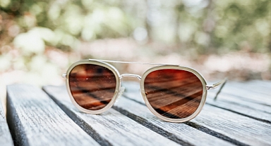 Sahte Güneş Gözlükleri Göz Sağlığını Tehdit Ediyor: UV Koruması Olmayan Ürünlerden Kaçının