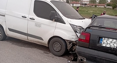 Babaeski'de Sinanlı Yolu Üzerinde Trafik Kazası: 2 Yaralı