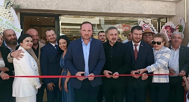 Babaeski'de Talya Kuyumculuk Açıldı: Belediye Başkan Yardımcısı Burak Süzülmüş Katıldı