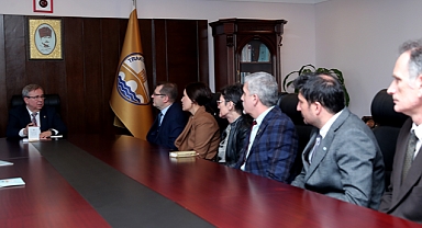 Trakya Üniversitesi Edebiyat Fakültesi'nden Büyük Başarı: Yedi Bölüm Akredite Oldu