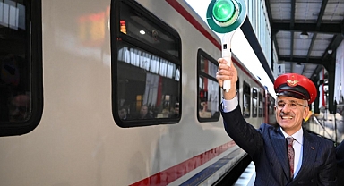 YENİ TURİSTİK TRENLER YOLA ÇIKIYOR
