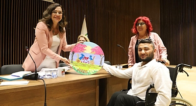 BAŞKAN YÜCEER ÖZEL GEREKSİNİMLİ BİREYLER İLE BİR ARAYA GELDİ