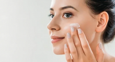 Doğal Cilt Bakımı: Cildinizi Parlatmak İçin Etkili Yöntemler