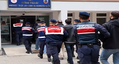 Edirne'de aranma kaydı olan 136 kişi yakalandı