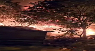 Edirne'de metruk binada yangın