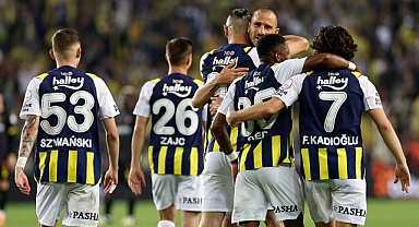 Fenerbahçe, Süper Lig’in Son Haftasında İstanbulspor’u 6-0 Yenerek Sezonu Galibiyetle Tamamladı