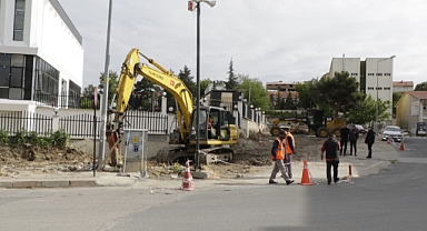 Kırklareli Belediyesi Şehrin Eksikliklerini Gidermeye Devam Ediyor
