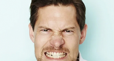 Diş Sıkma Hastalığı