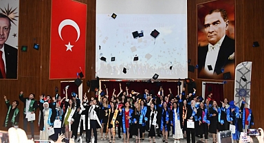 Tekirdağ NKÜ Mezuniyet Töreni Coşkusu