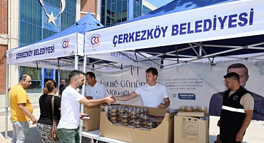 ÇERKEZKÖY BELEDİYESİ AŞURE İKRAM ETTİ