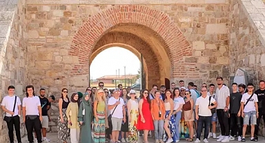 Edirne’ye gelen Kuzey Makedonyalı kursiyerler, tarihi ve kültürel mekanlarını gezdi