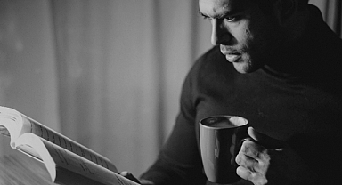 Gece Kitap Okumanın Şaşırtıcı Faydaları