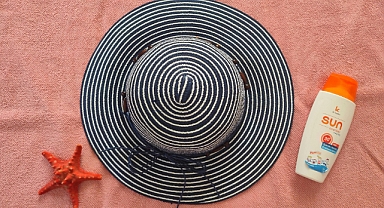 GÜNEŞ KREMİ: DİKKAT EDİLMESİ GEREKEN KRİTERLER