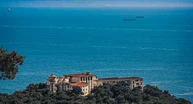 İstanbul Adalar'da Yaz Mevsimi: Tarih, Doğa ve Eğlenceyi Buluşturan Eşsiz Bir Deneyim