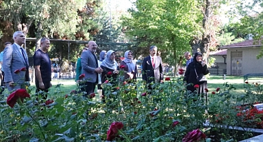 15 TEMMUZ ŞEHİTLERİNİ ANDILAR