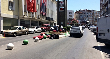 KIRKLARELİ BELEDİYESİ ÇİÇEK EKİMİ VE ÇEVRE DÜZENLEMESİYLE ŞEHRİ GÜZELLEŞTİRİYOR